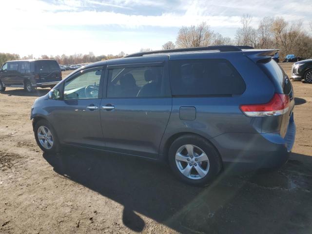 Photo 2 from auction – 2013 TOYOTA SIENNA LE with VIN 5TDKK3DC2DS401528