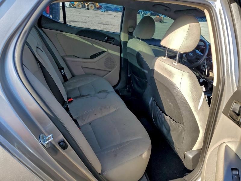 Photo 10 from auction – 2015 KIA OPTIMA LX with VIN 5XXGM4A70FG395259