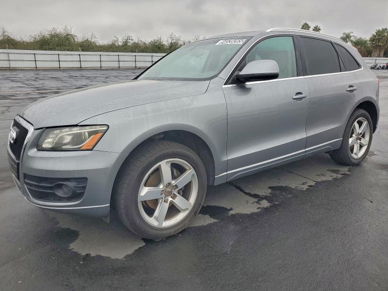 AUDI Q5 PREMIUM 2010 with VIN WA1LKAFP5AA064686 - Photo from auction