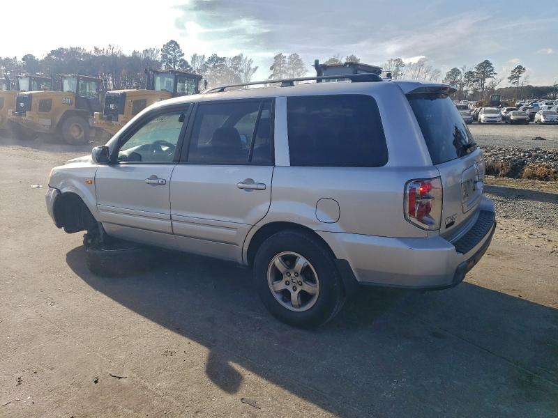 Photo 2 from auction – 2006 HONDA PILOT EX with VIN 5FNYF18796B000162