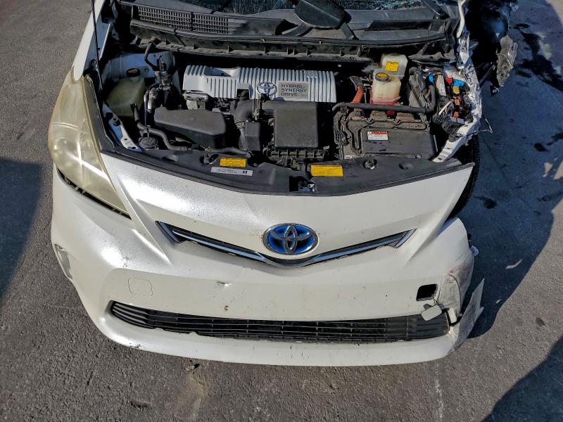 Photo 11 from auction – 2013 TOYOTA PRIUS V with VIN JTDZN3EU8D3256624