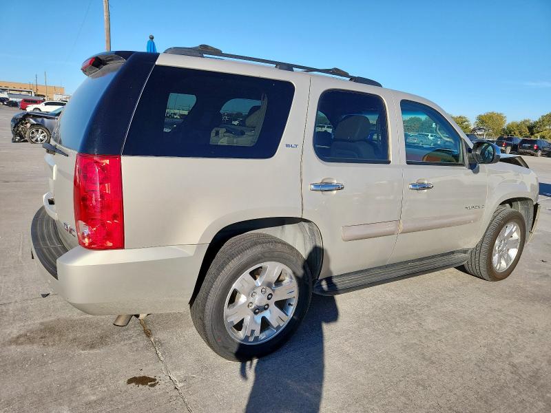 Photo 3 from auction – 2007 GMC YUKON with VIN 1GKFC130X7R377321