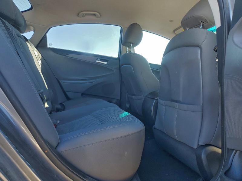 Photo 10 from auction – 2012 HYUNDAI SONATA GLS with VIN 5NPEB4AC5CH311334