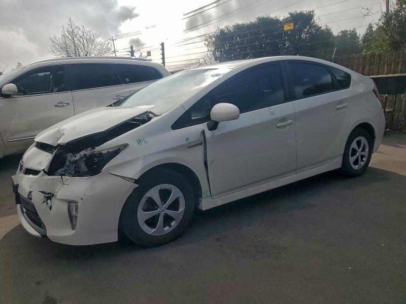 TOYOTA PRIUS 2015 with VIN JTDKN3DU9F0460341 - Photo from auction