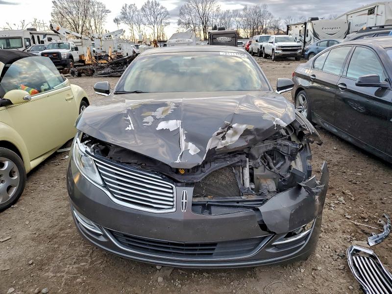Photo 5 from auction – 2016 LINCOLN MKZ with VIN 3LN6L2J97GR611692