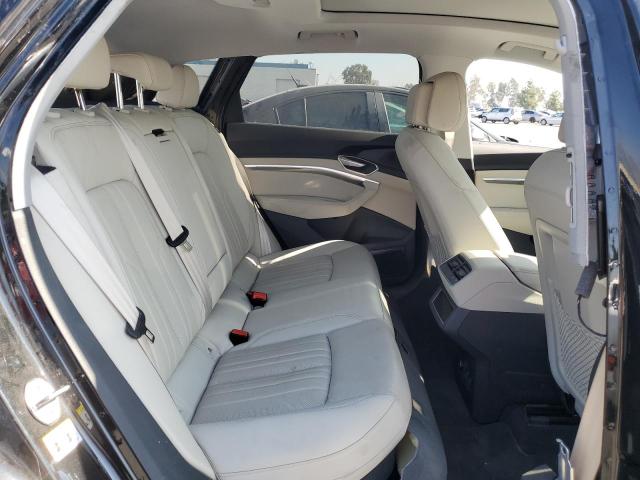 Photo 10 from auction – 2024 AUDI Q8 E-TRON with VIN WA15AAGEXRB005468