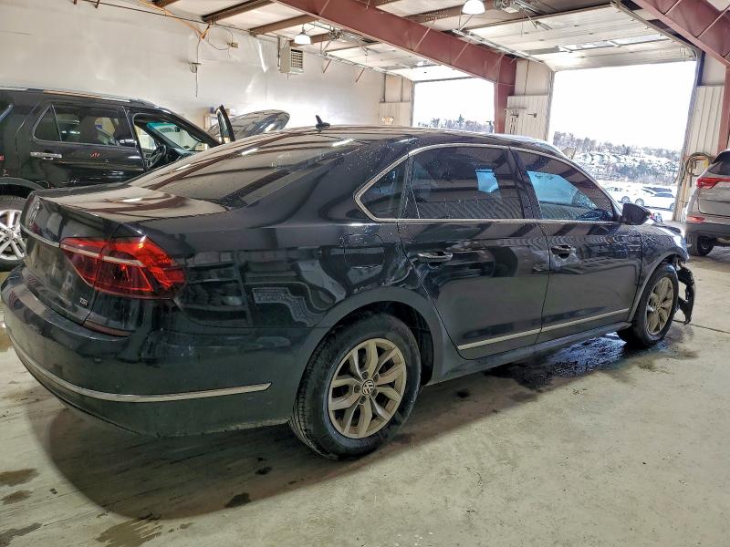 Photo 3 from auction – 2017 VOLKSWAGEN PASSAT S with VIN 1VWAT7A34HC023026