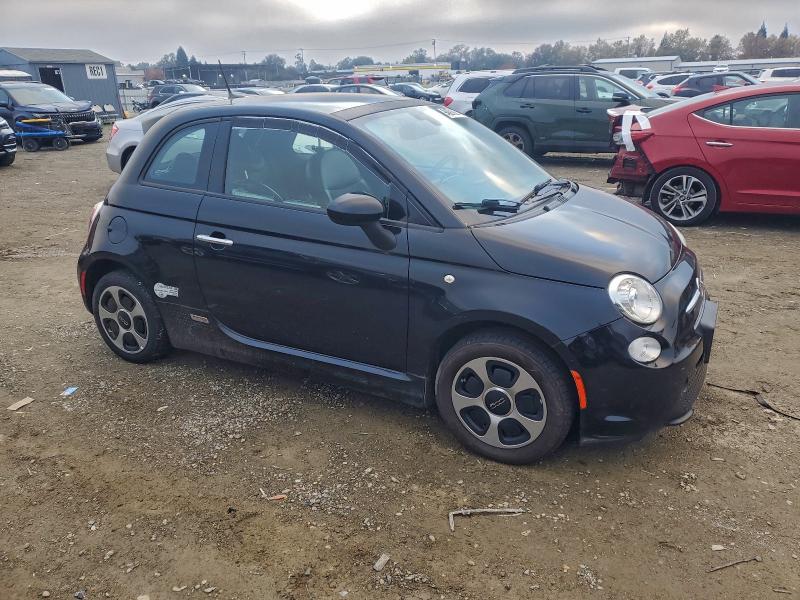 Photo 4 from auction – 2016 FIAT 500 ELECTR with VIN 3C3CFFGE0GT229702