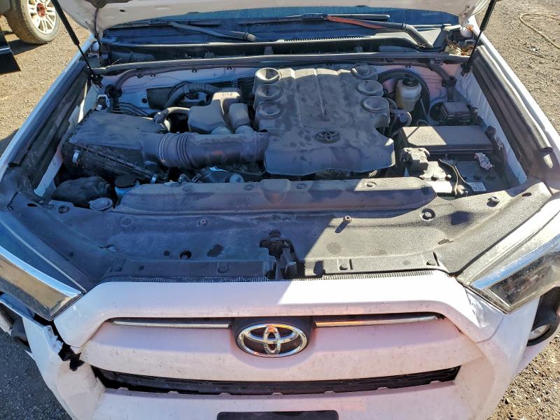 Photo 12 from auction – 2023 TOYOTA 4RUNNER SR with VIN JTEEU5JR5P5304566