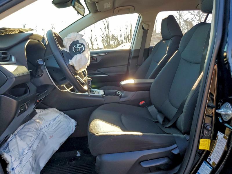 Photo 7 from auction – 2020 TOYOTA RAV4 with VIN JTMF1RFVXLD061819