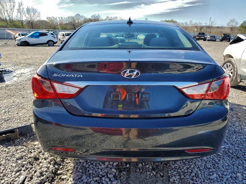 Photo 6 from auction – 2012 HYUNDAI SONATA GLS with VIN 5NPEB4AC7CH461476