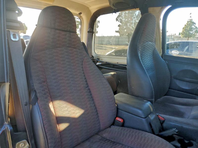 صورة رقم 11 من المزاد - 2000 JEEP WRANGLER / مع VIN 1J4FA49S5YP722998