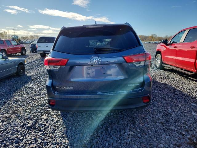 صورة رقم 6 من المزاد - 2018 TOYOTA HIGHLANDER مع VIN 5TDJZRFH5JS871812