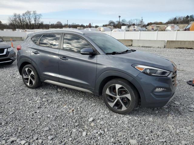 Photo 4 from auction – 2017 HYUNDAI TUCSON with VIN KM8J33A24HU281071