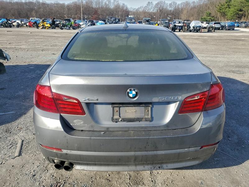Photo 6 from auction – 2013 BMW 528 XI with VIN WBAXH5C59DD112206