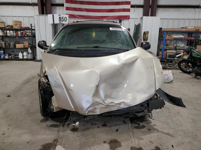 Photo 5 from auction – 2006 CHRYSLER TOWN & COU with VIN 2A4GP54L76R670309