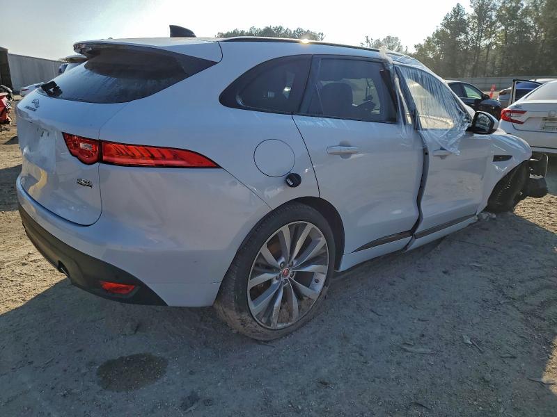 Photo 3 from auction – 2020 JAGUAR F-PACE CHE with VIN SADCP2FX9LA649355