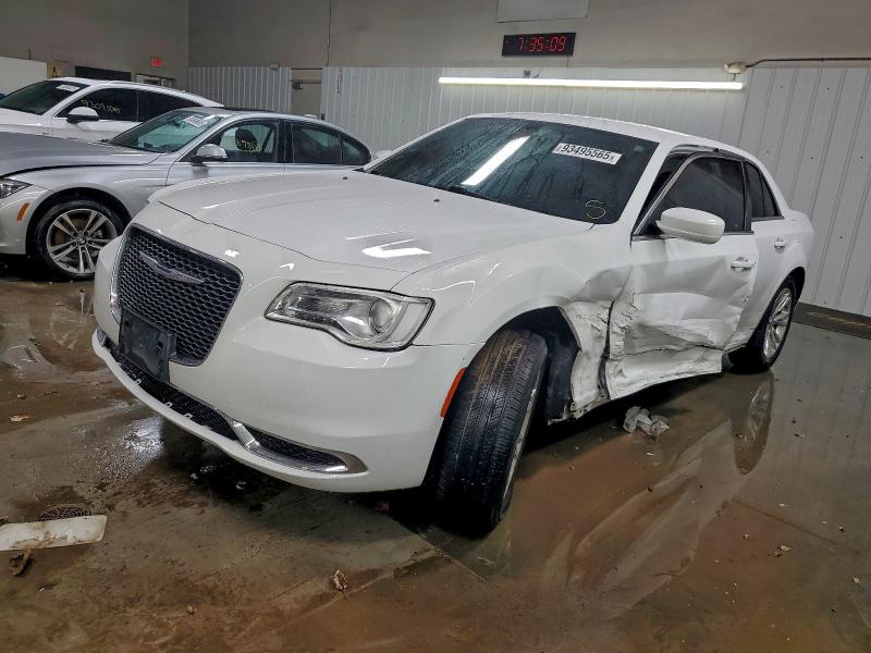 CHRYSLER 300 LIMITE 2017 with VIN 2C3CCAAG0HH512262 - Photo from auction