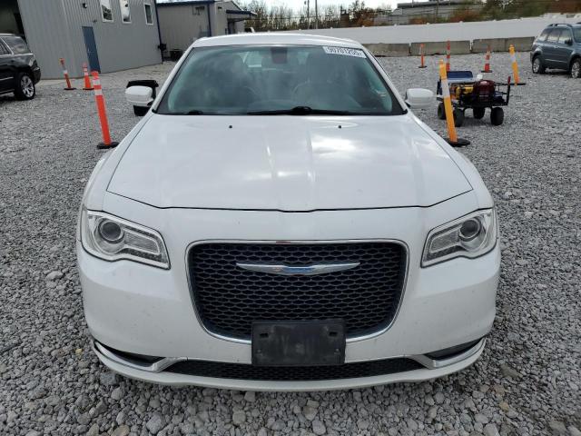 Photo 5 from auction – 2015 CHRYSLER 300 LIMITE with VIN 2C3CCARG7FH923398