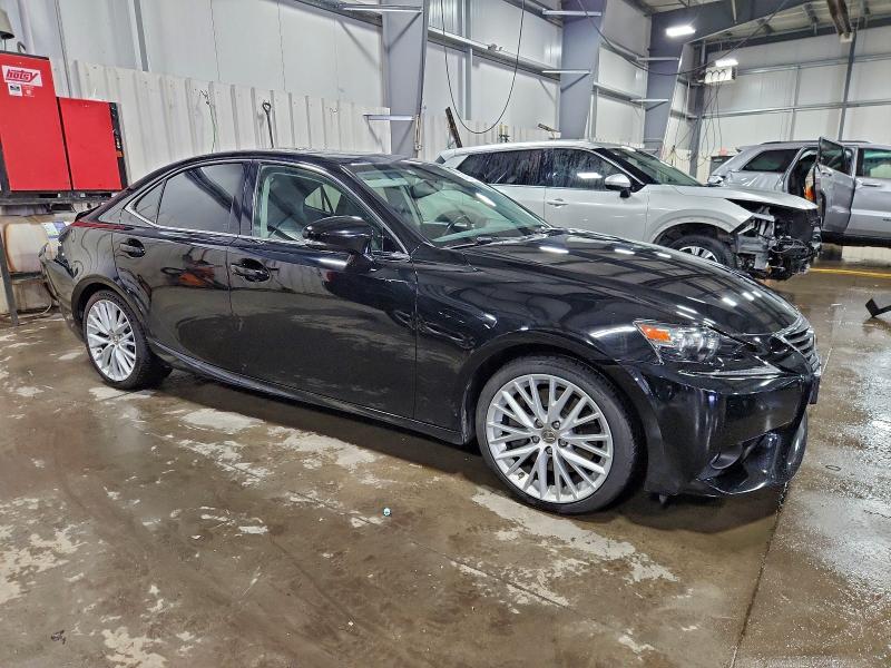 Photo 4 from auction – 2016 LEXUS IS 300 with VIN JTHCM1D22G5014240