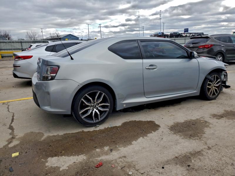 Photo 3 from auction – 2014 TOYOTA SCION TC with VIN JTKJF5C71E3071182