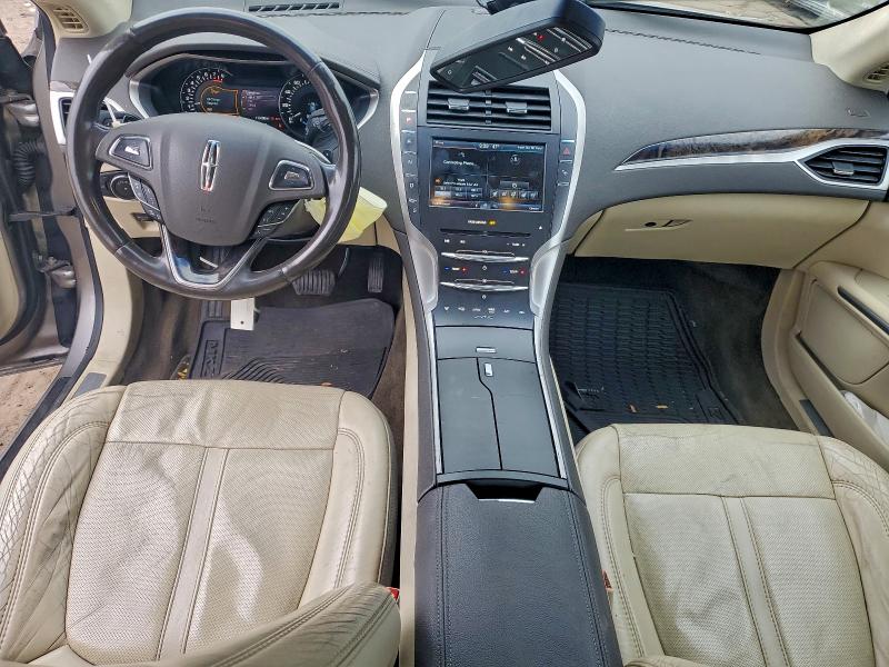 Photo 8 from auction – 2015 LINCOLN MKZ with VIN 3LN6L2G92FR617485