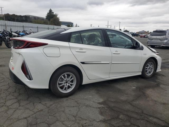 Photo 3 from auction – 2017 TOYOTA PRIUS PRIM with VIN JTDKARFP0H3041270