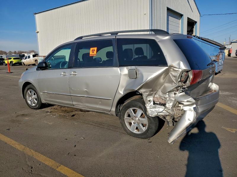 Photo 2 from auction – 2005 TOYOTA SIENNA CE with VIN 5TDZA23C15S315979