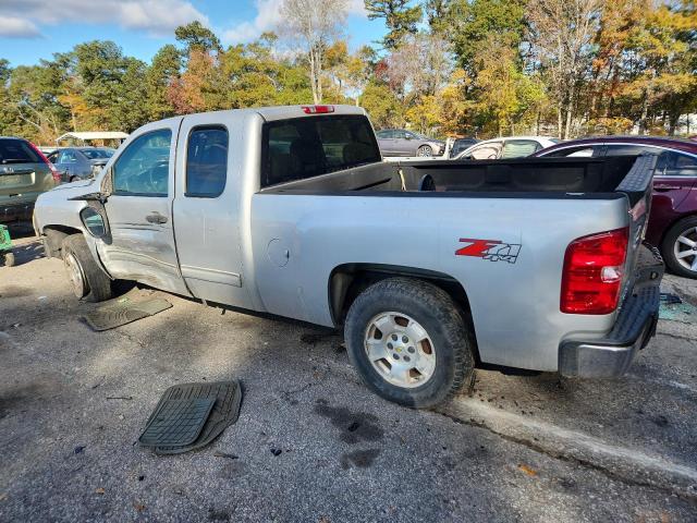 Photo 2 from auction – 2010 CHEVROLET SILVERADO with VIN 1GCSKSE38AZ203619