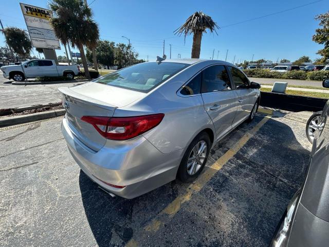 Photo 4 from auction – 2016 HYUNDAI SONATA SE with VIN 5NPE24AF9GH352565