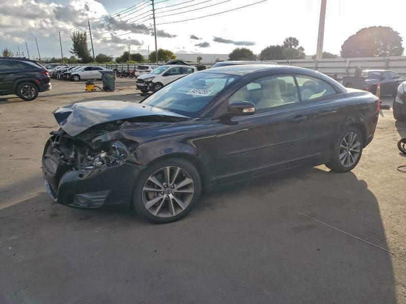 VOLVO C70 T5 2012 مع رقم تعريف المركبة YV1672MC2CJ127122 - صورة من المزاد