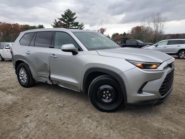 Photo 4 from auction – 2025 TOYOTA GRAND HIGH with VIN 5TDAAAA55SS024960