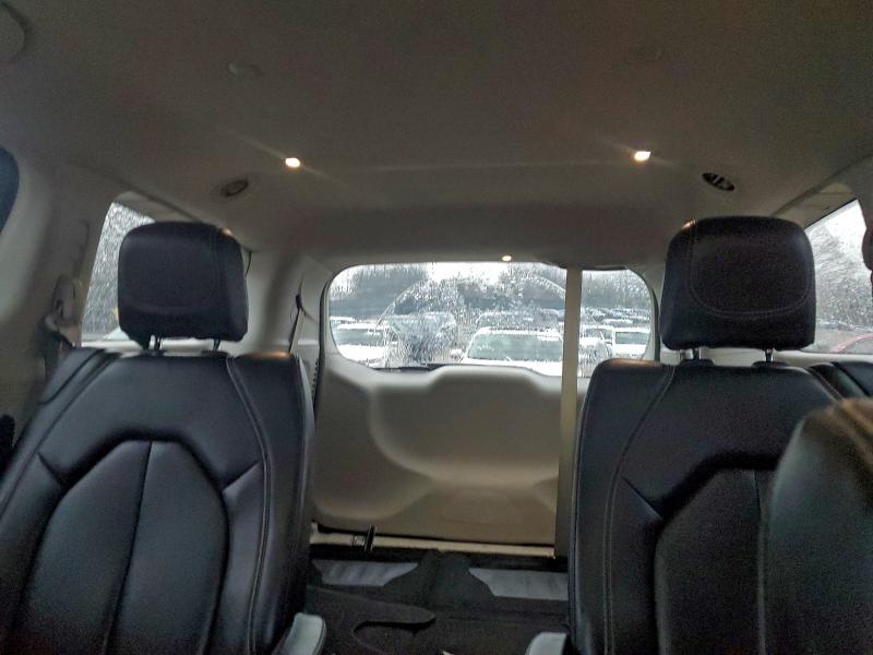 Photo 10 from auction – 2020 CHRYSLER VOYAGER LX with VIN 2C4RC1DG3LR257093