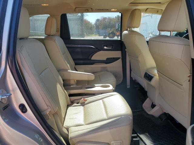 Photo 11 from auction – 2014 TOYOTA HIGHLANDER with VIN 5TDDKRFH1ES028844