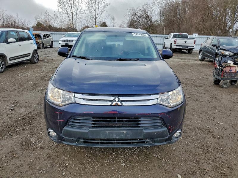 Photo 5 from auction – 2015 MITSUBISHI OUTLANDER with VIN JA4AZ2A38FZ601086