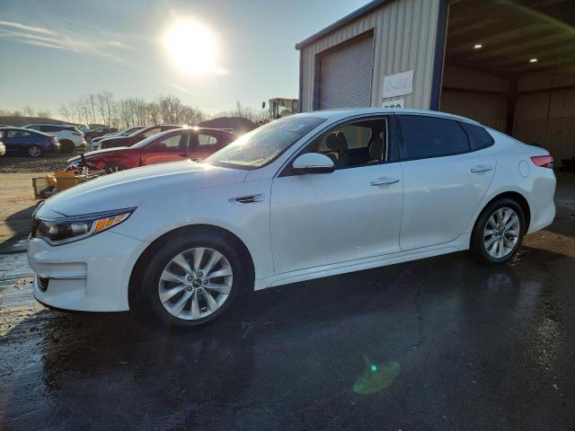 KIA OPTIMA LX 2018 with VIN 5XXGT4L38JG269057 - Photo from auction