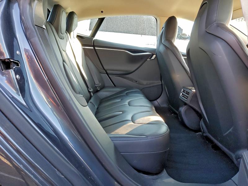Photo 10 from auction – 2015 TESLA MODEL S 85 with VIN 5YJSA1H26FF080304
