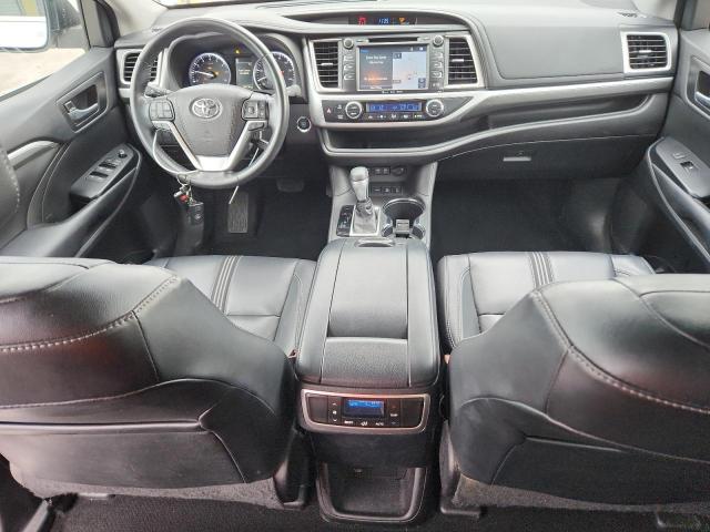 Photo 8 from auction – 2018 TOYOTA HIGHLANDER with VIN 5TDJZRFHXJS820029