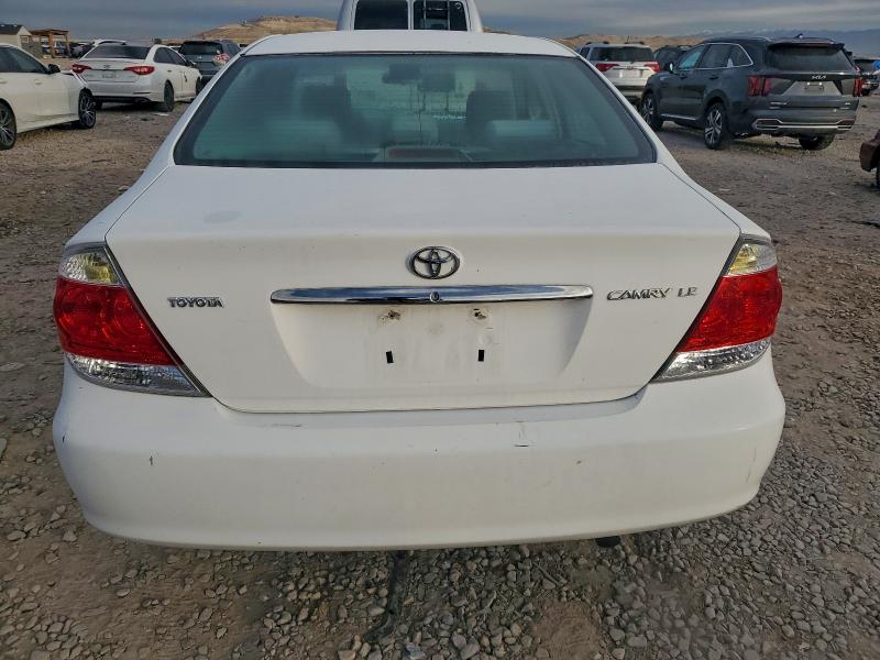 Photo 6 from auction – 2005 TOYOTA CAMRY LE with VIN 4T1BE32K85U415931