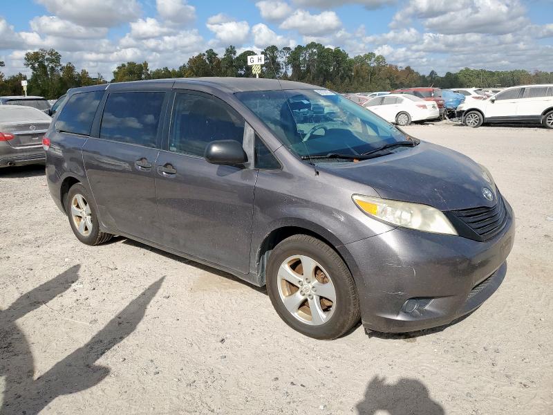 Photo 4 from auction – 2012 TOYOTA SIENNA BAS with VIN 5TDKA3DC4CS012052