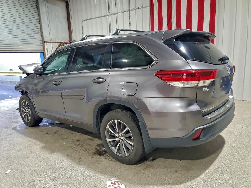 Zdjęcie 2 z aukcji – 2018 TOYOTA HIGHLANDER z VIN 5TDJZRFHXJS905405