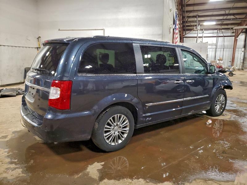 Photo 3 from auction – 2014 CHRYSLER TOWN & COU with VIN 2C4RC1CG7ER234369