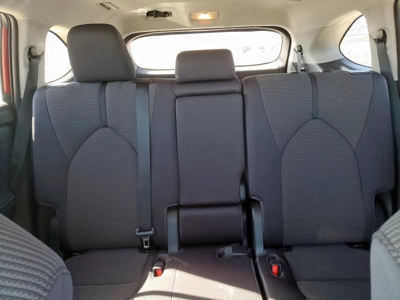 Photo 10 from auction – 2022 TOYOTA HIGHLANDER with VIN 5TDZZRAH6NS551835