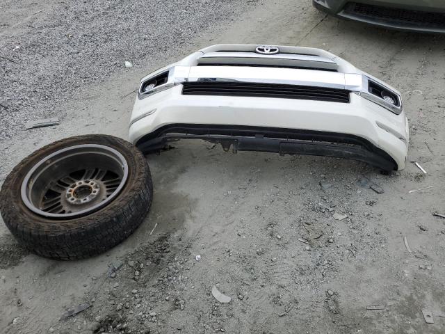 Photo 13 from auction – 2019 TOYOTA 4RUNNER SR with VIN JTEBU5JR7K5693271