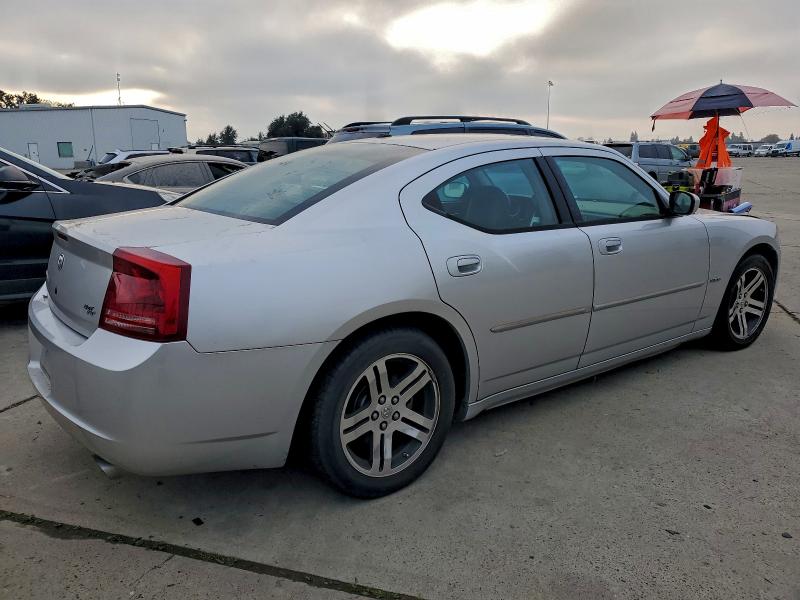Photo 3 from auction – 2006 DODGE CHARGER R/ with VIN 2B3LA53H76H480780