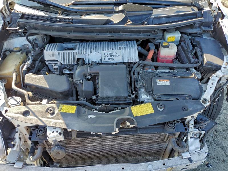 Photo 11 from auction – 2014 TOYOTA PRIUS with VIN JTDKN3DU8E1777035