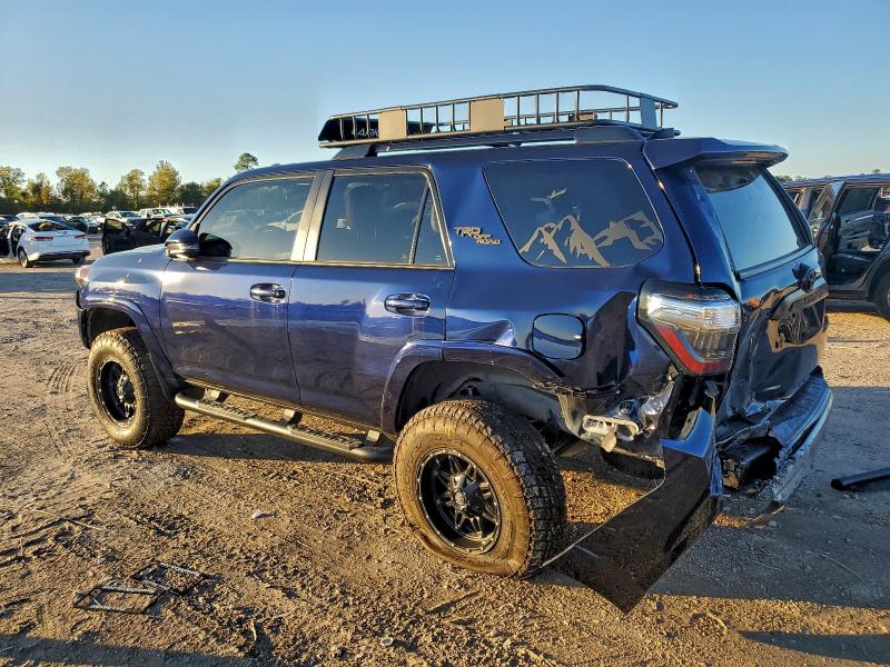 Photo 2 from auction – 2021 TOYOTA 4RUNNER SR with VIN JTERU5JR5M5944502