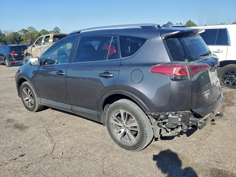 Photo 2 from auction – 2017 TOYOTA RAV4 XLE with VIN JTMWFREV9HJ104879