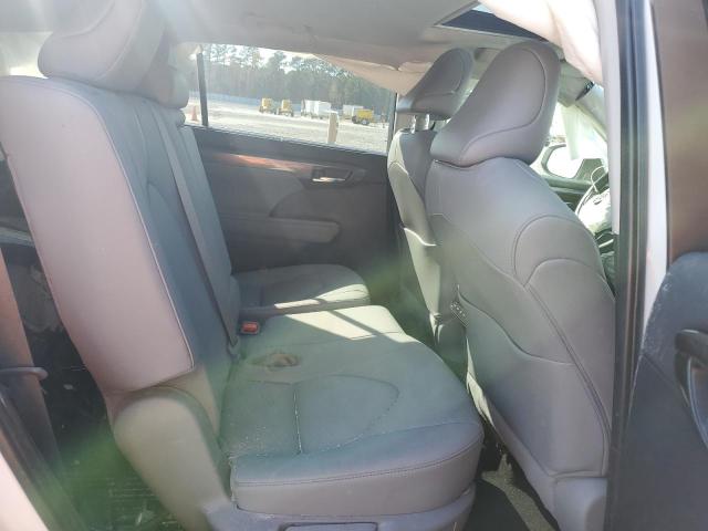 Photo 11 from auction – 2021 TOYOTA HIGHLANDER with VIN 5TDDZRBH9MS531392