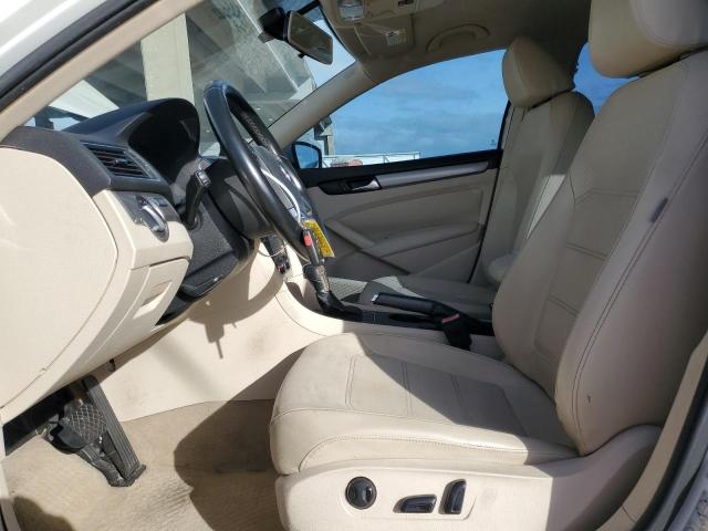 Photo 7 from auction – 2015 VOLKSWAGEN PASSAT with VIN 1VWAT7A36FC048877